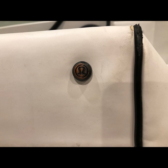 Lululemon Sweat Once A Day Bag ~ White ~ Handles - Picture 14 of 16